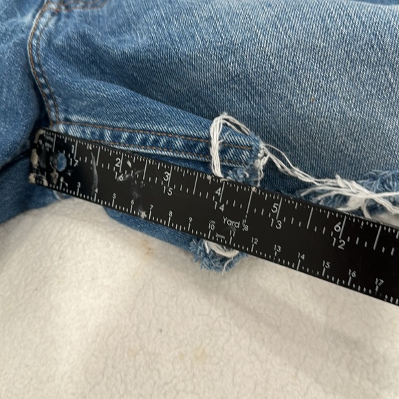 Levis Cut Off Shorts 31 Blue 517 shorts Light Wash Raw Hem - Picture 8 of 9